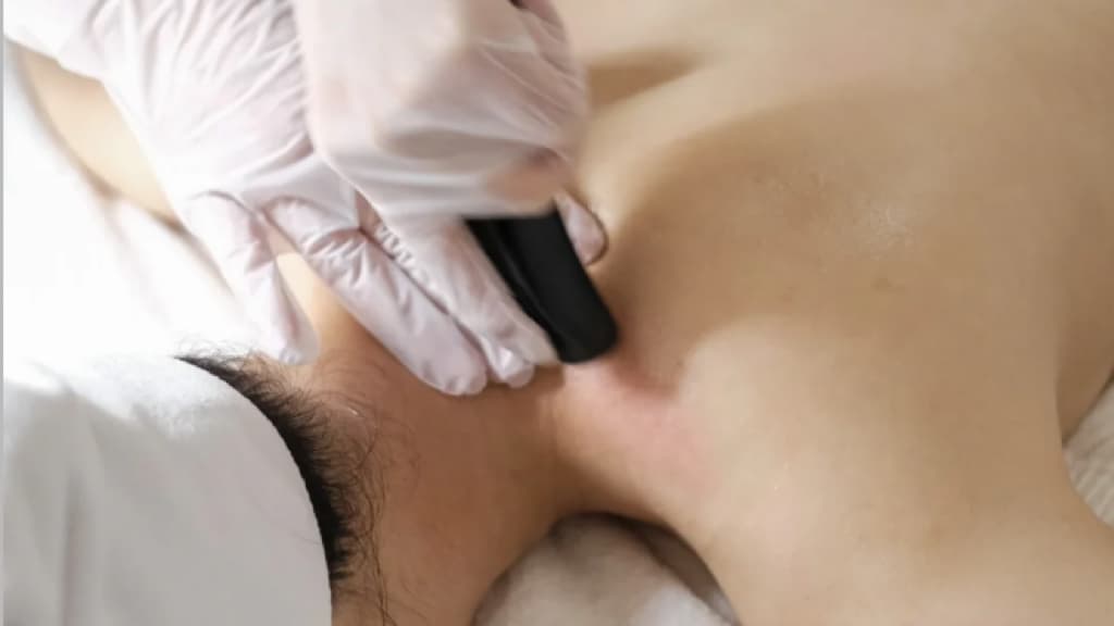 TCM Gua Sha — Relieves Headaches